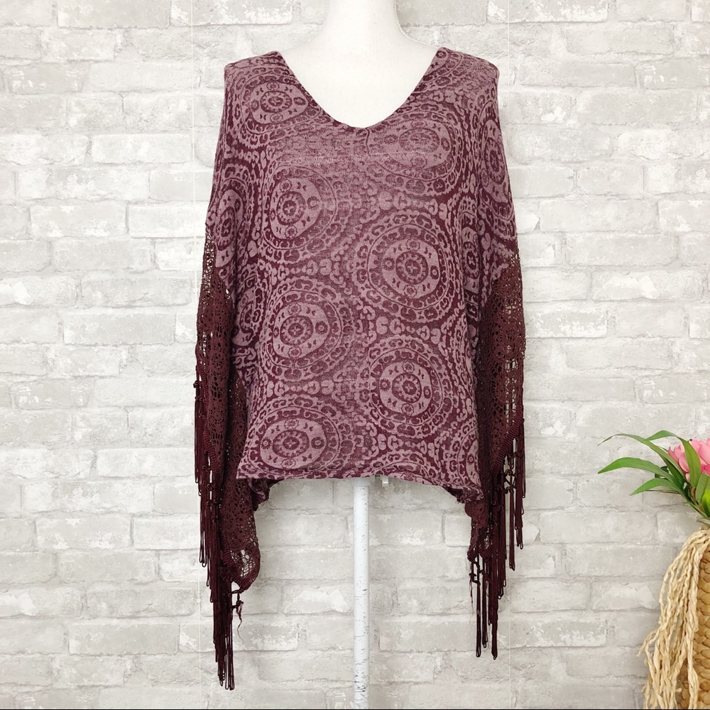 HOLLISTER Bohemian Burgundy Shawl Poncho Cardigan with Fringe Detail Size XS/S